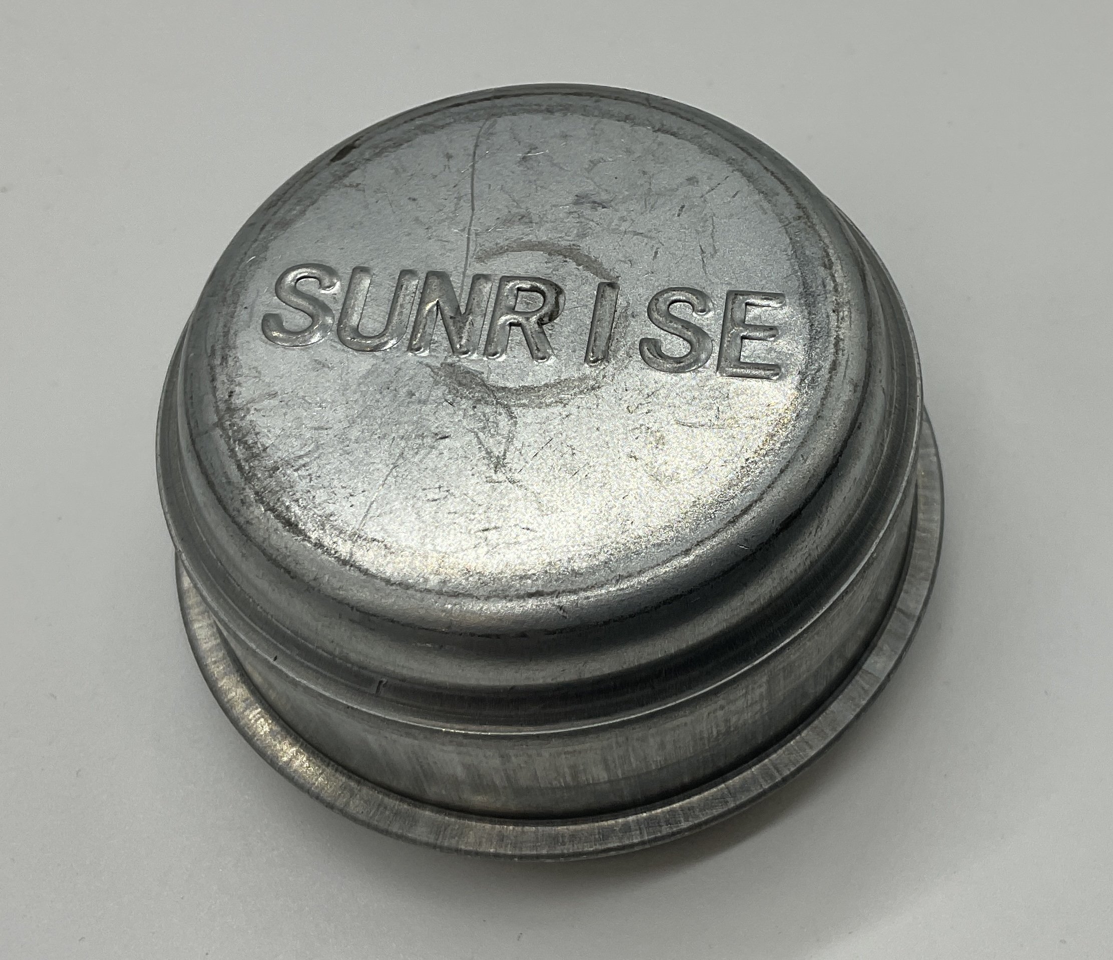 Dust Cap - Zinc - "2 1/2 2T"" "2 1/2 2T""