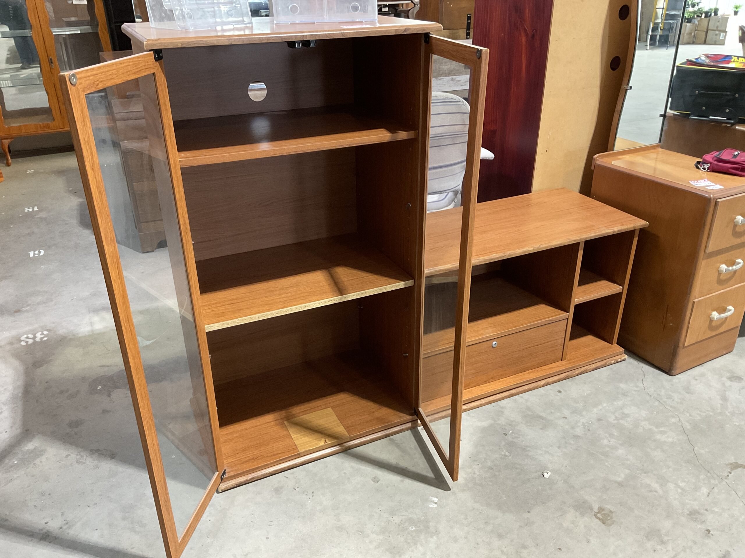 Entertainment Unit - with Display Cabinet