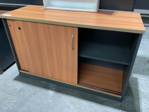 Thumbnail for Cradenza - Sliding Doors Missing Lock - 2