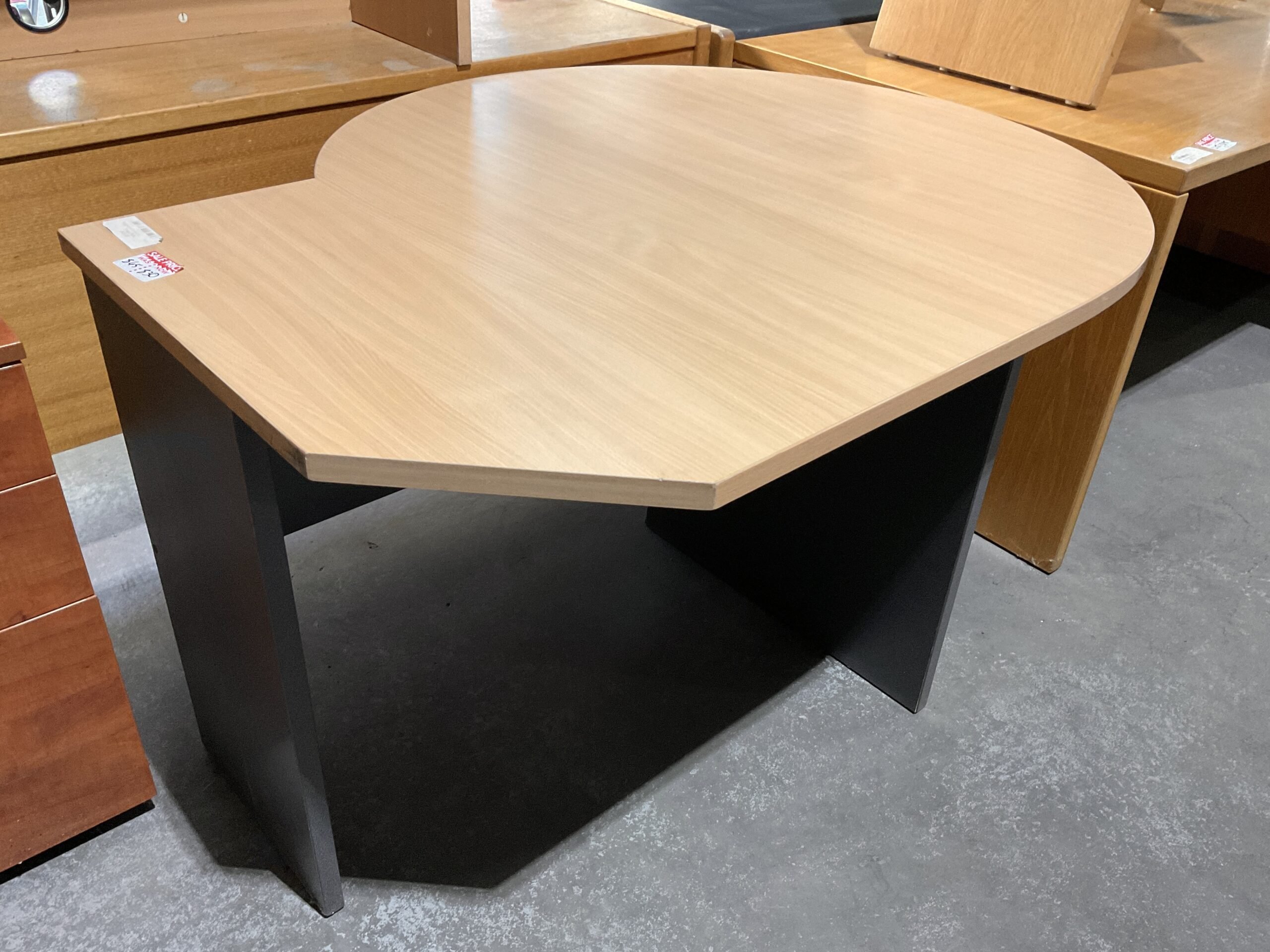 Desk - P shaped