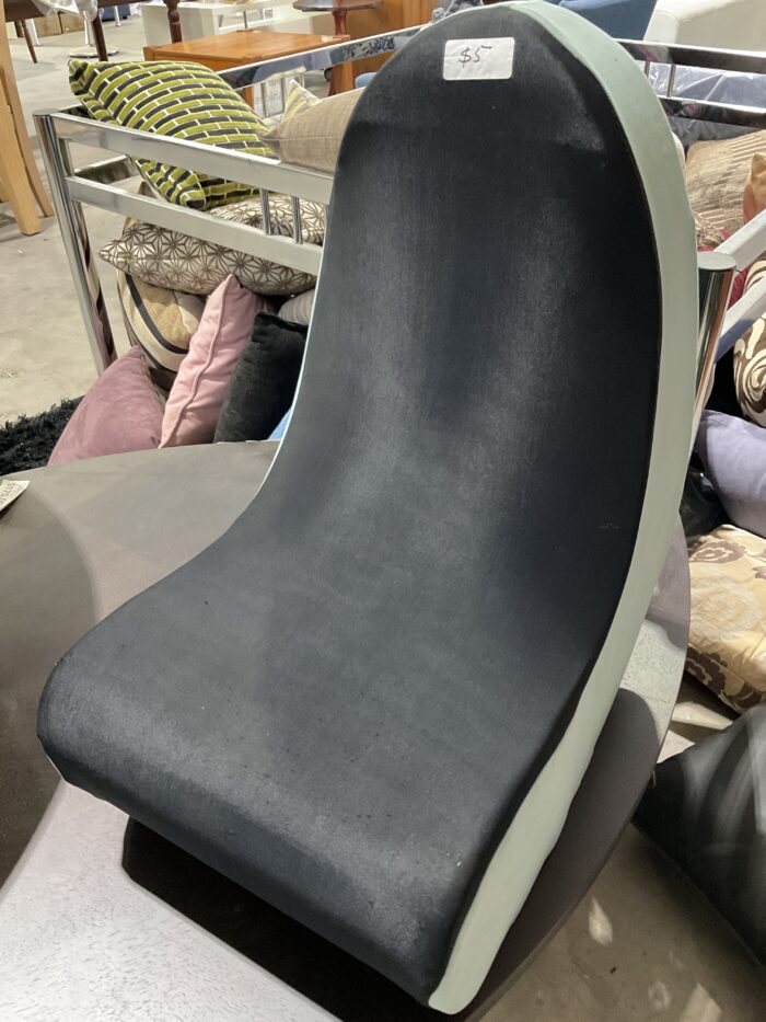 Kids Curved Seat